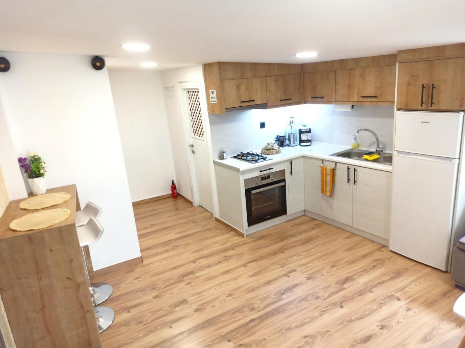 Апартаменты Renovated Loft Near The Center Ираклион Экстерьер фото